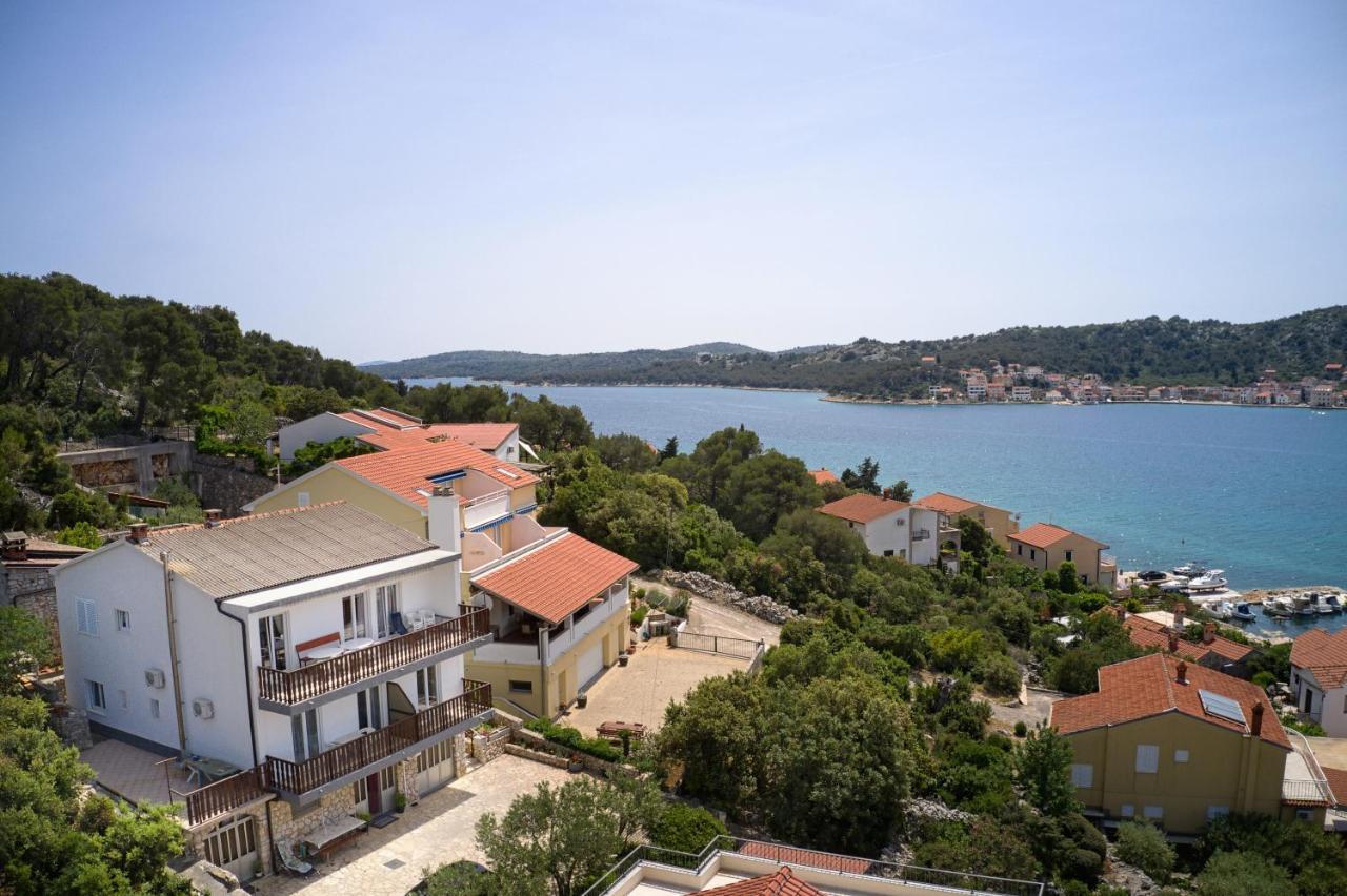 Apartments And Rooms By The Sea Tisno, Murter - 5128 Exterior foto